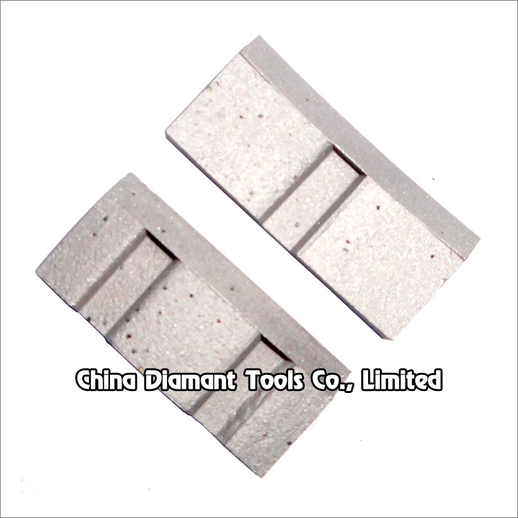 Diamond segments of drill bits - cuspate top & turbo shape