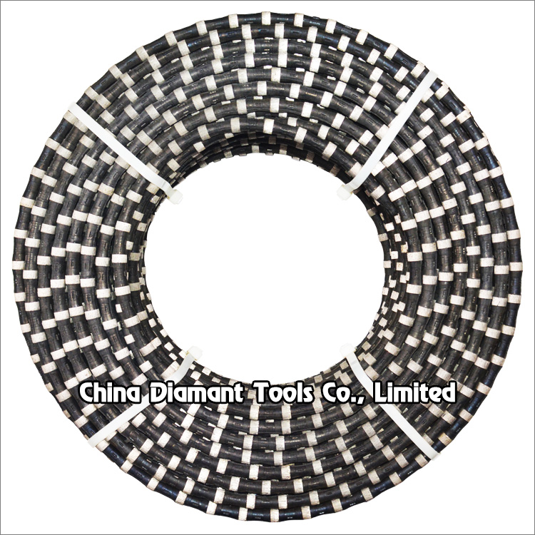 Diamond wire saw for concrete cutting - rubber spring coated